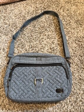Lug Crossbody